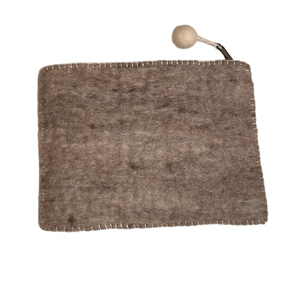 New Felted Wool Bag Handmade in Nepal Adorable Fox Appliqué - Picture 3 of 4